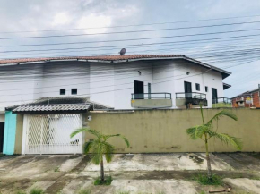 Casa espaçosa na praia Martim de Sá